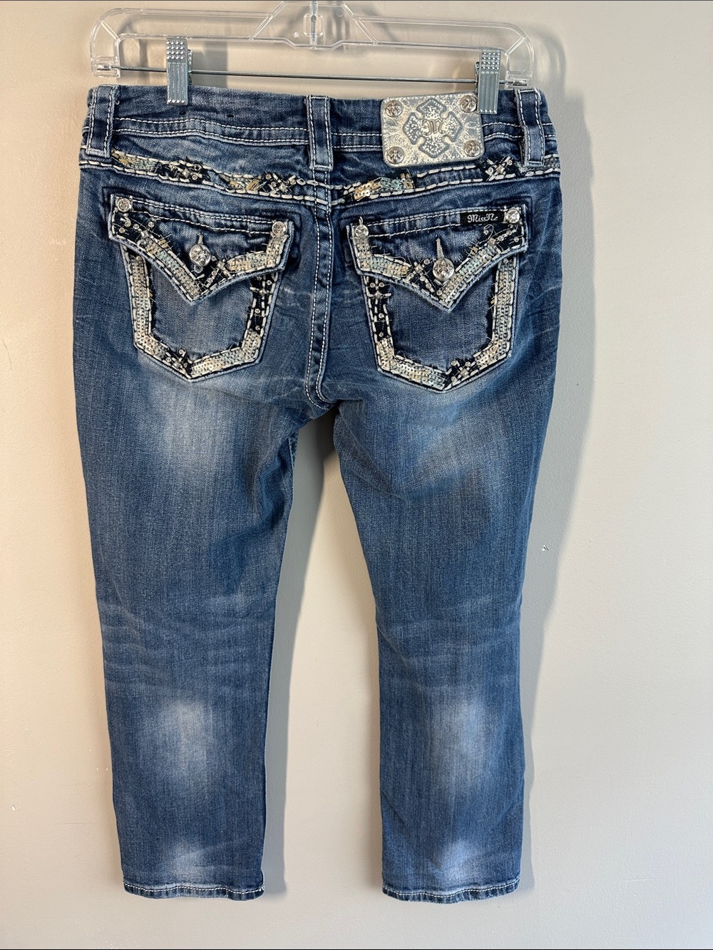Miss Me Mid Rise Easy Cropped Jeans Size 24 1/2 Embellished Festival Boho